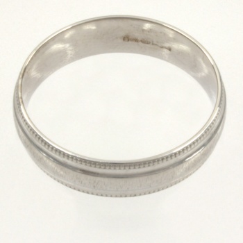 18ct white gold Wedding Ring size X